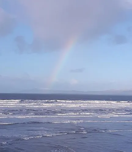 Atlantic Point Stunning Sea View 아파트 *